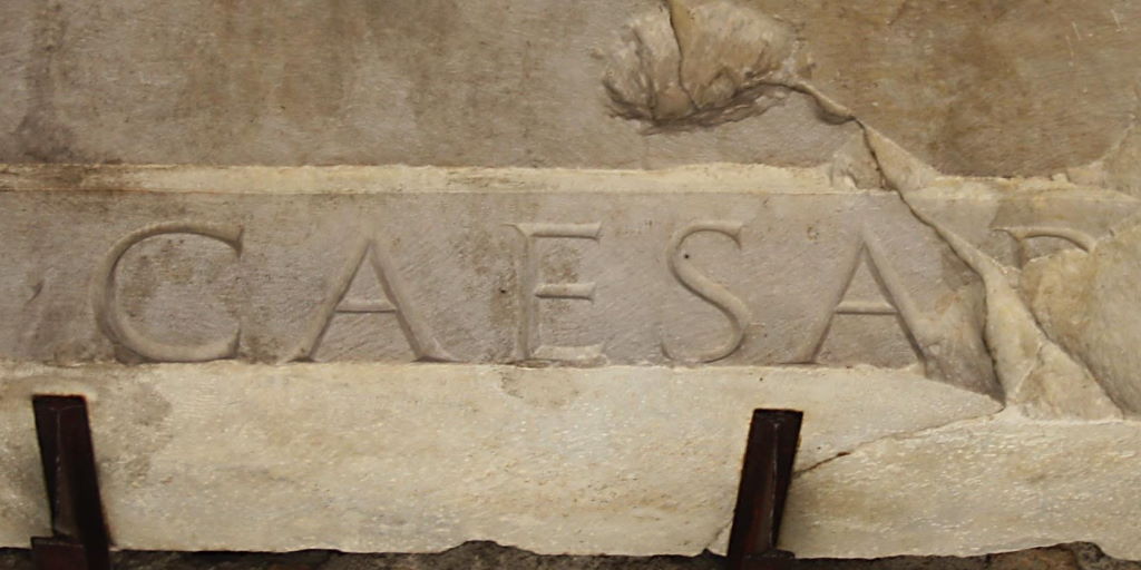 “Atrox fortuna” Il dolore di Augusto e la celebrazione parossistica di Gaio e Lucio Cesari nelle iscrizioni del Mausoleo