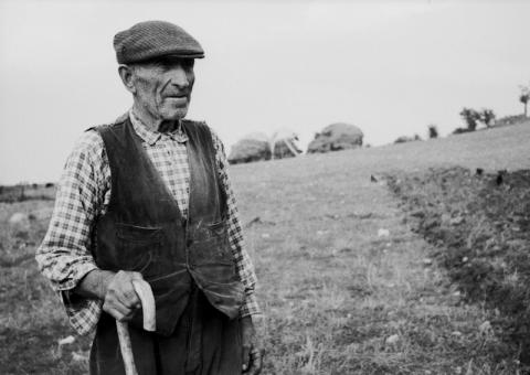 08_Campania_Irpinia_Pastore_1968_AFM-000117-08 08_Campania_Irpinia_Pastore_1968_AFM-000117-08