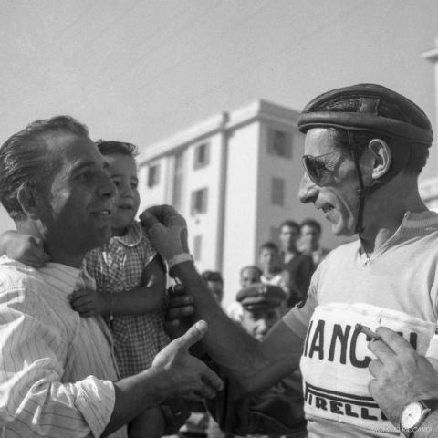 1955. Fausto Coppi al Giro dʼItalia, undicesima tappa, Roma-Napoli