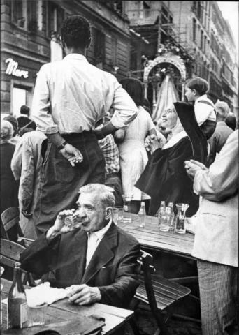 Processione della Madonna de' Noantri a Trastevere 1956 (Mario Carbone)