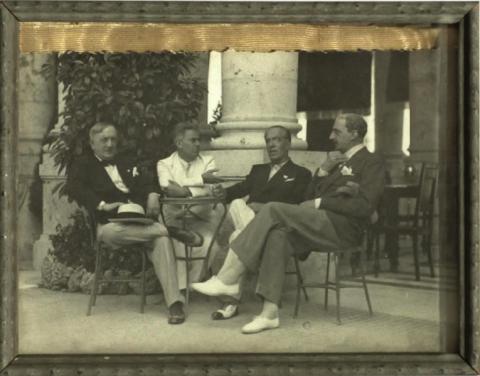 Trilussa con Massimo Bontempelli e Anton Giulio Bragaglia a Montecatini, 1920-1930